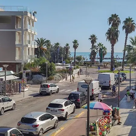 Lejlighed Trilocale Laureati Vista Mare A 50m Dalla Spiaggia